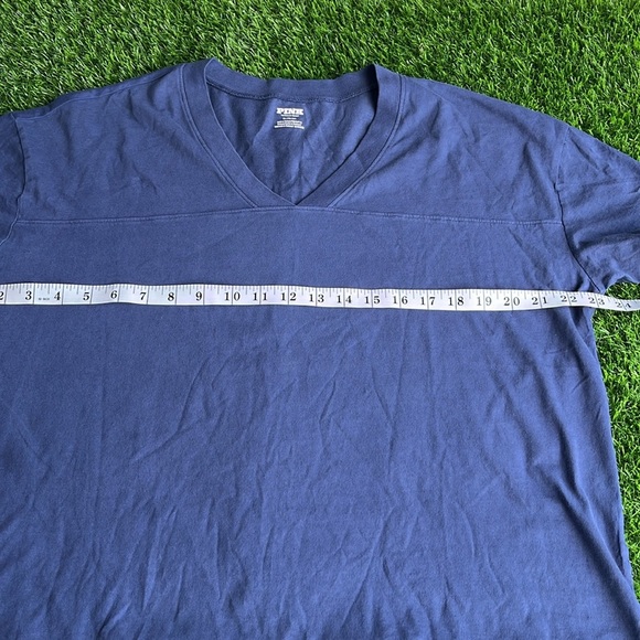 PINK Blue Tee size medium - Picture 3 of 8